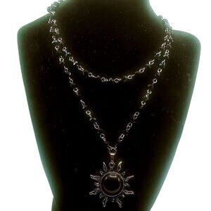 Artisan Sunburst Black Acrylic Gemstone Pendant Necklace Beaded Chain Jewelry